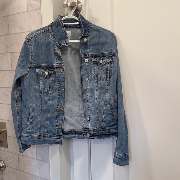 Old Navy Jean Jacket - Picture 1 of 3
